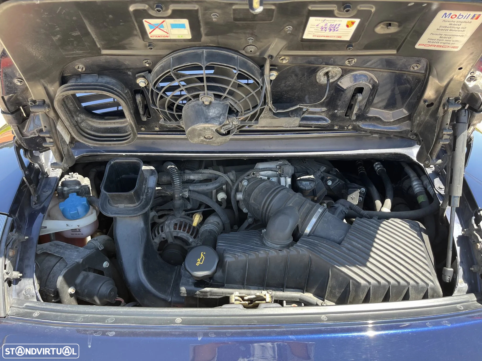 Porsche 911 (996) Carrera 4 Cabrio - 14