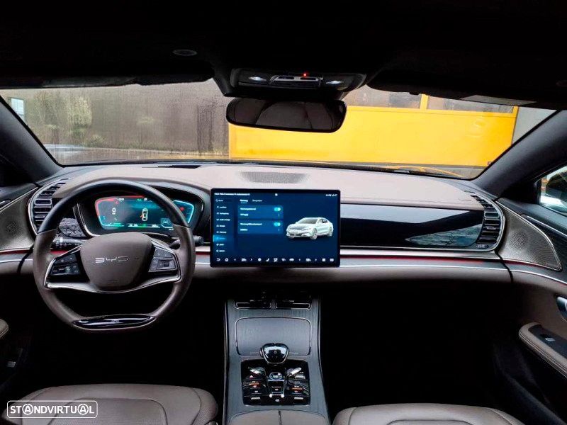 BYD Han 85.4 kWh AWD Executive - 2