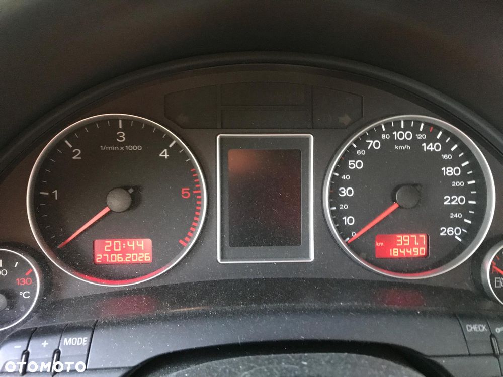 Audi A4 Avant - 9