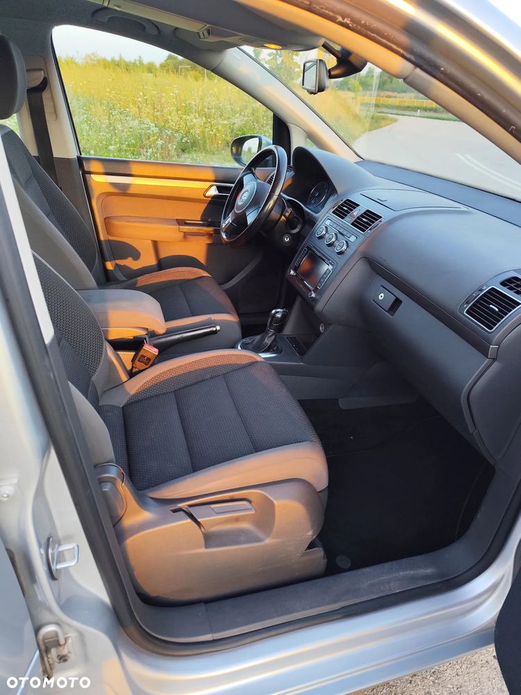 Volkswagen Touran 2.0 TDI DPF Comfortline DSG - 13