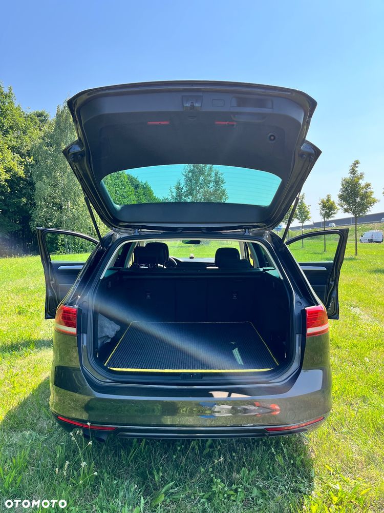 Volkswagen Passat Variant 2.0 TDI SCR DSG Business - 10