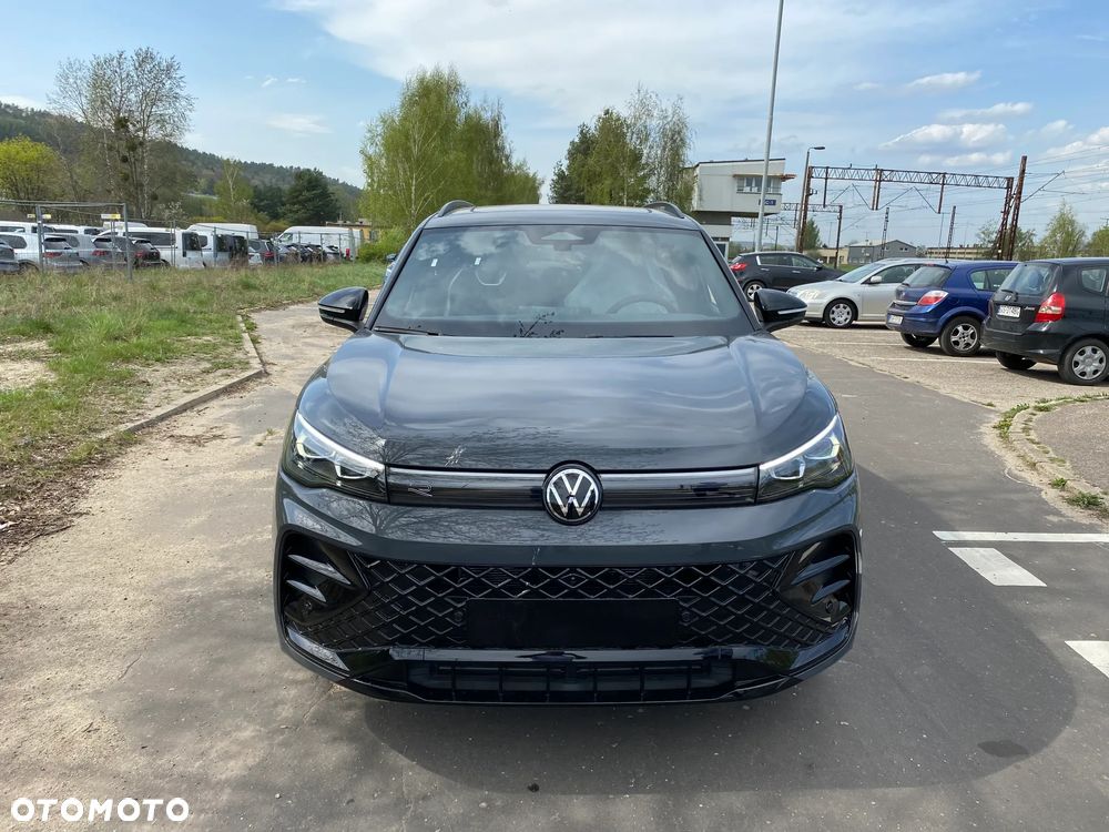 Volkswagen Tiguan 1.5 eTSI R-Line Plus DSG - 4