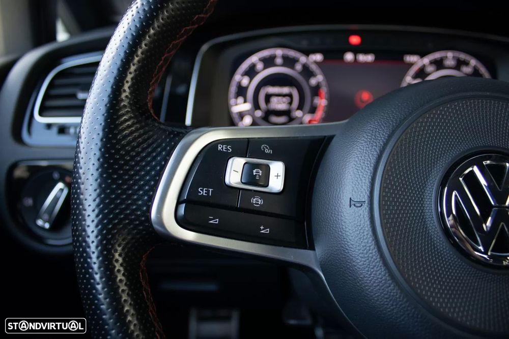 VW Golf 2.0 TSI GTi TCR DSG - 30