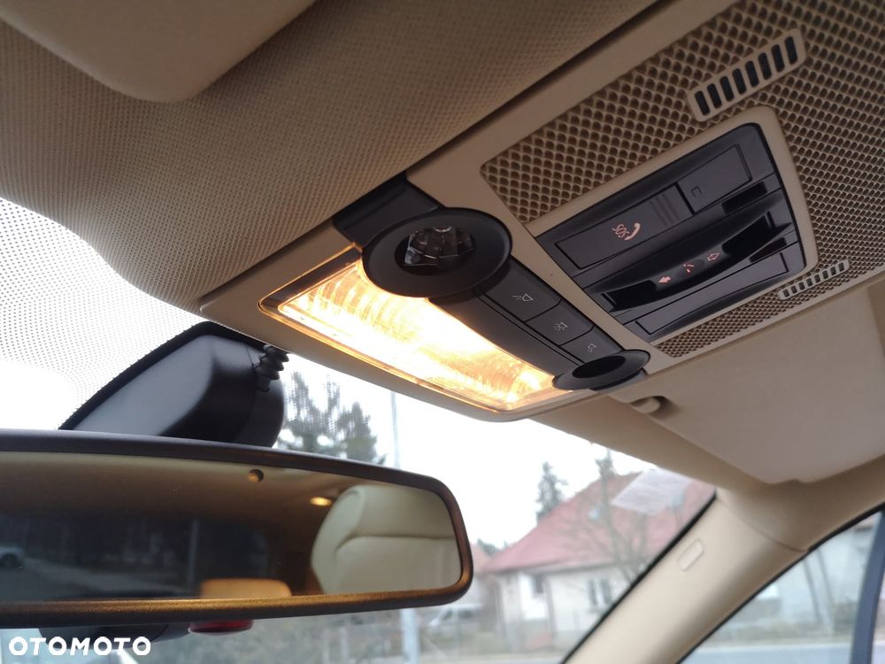 BMW X5 4.8i xDrive - 15