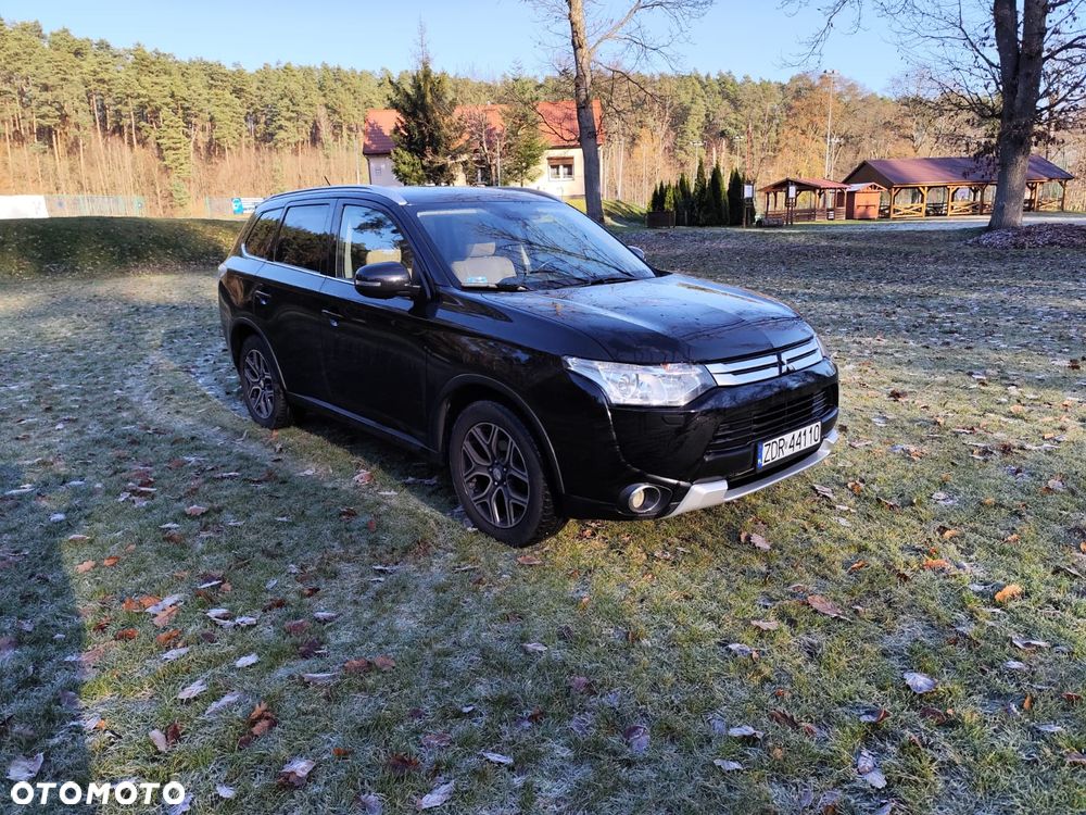 Mitsubishi Outlander 2.2 DID Instyle Navi 4WD - 4