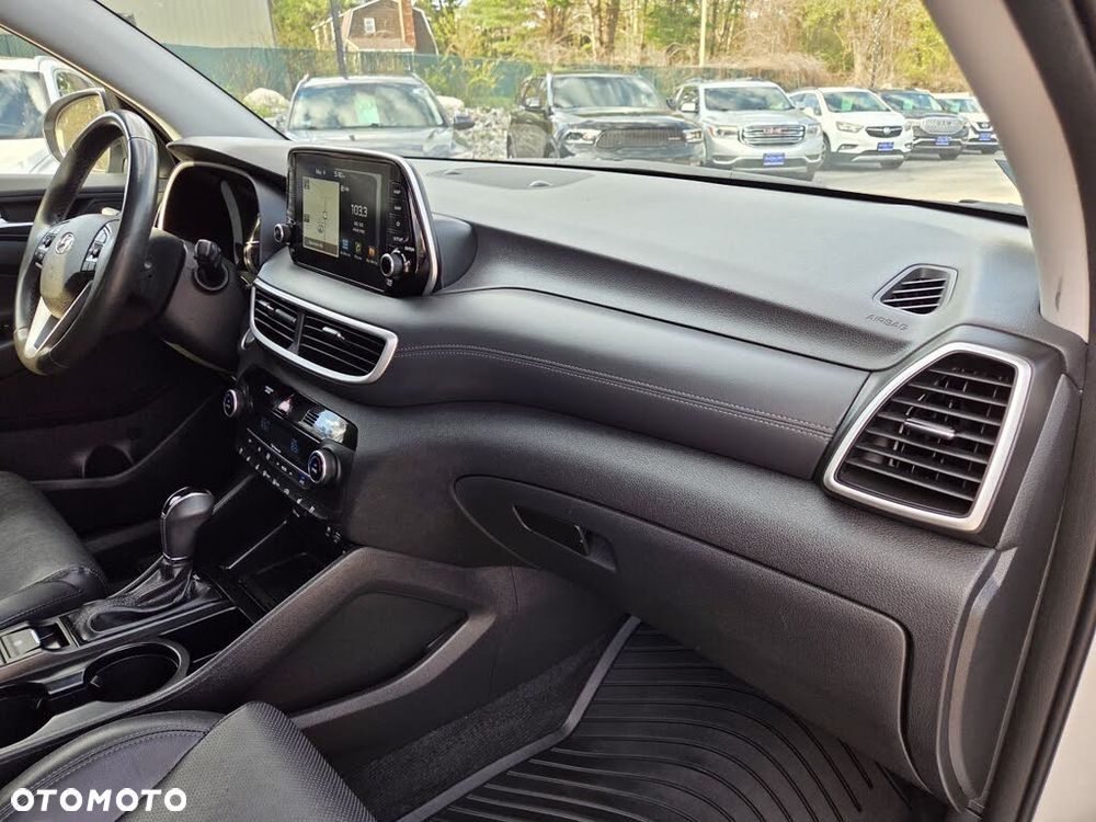 Hyundai Tucson - 8