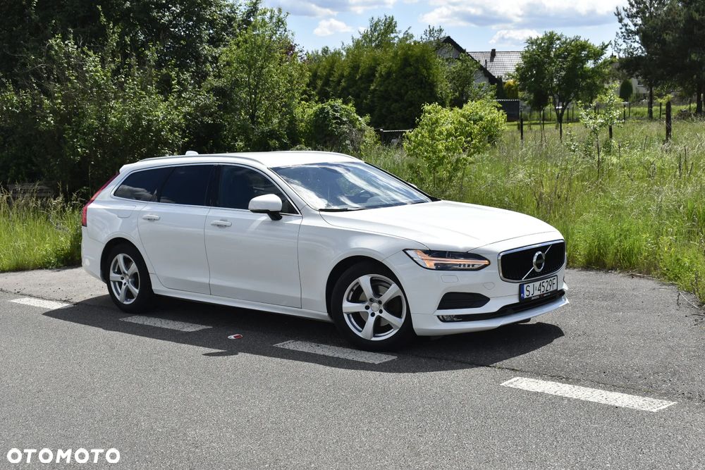 Volvo V90 D4 Momentum Pro - 24