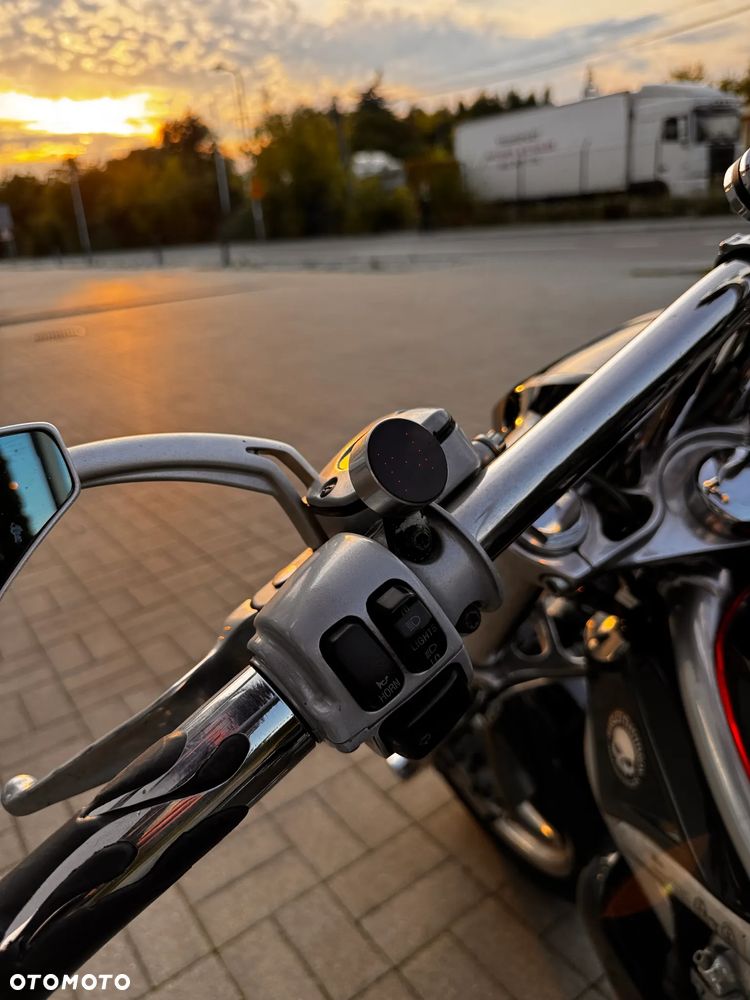 Harley-Davidson V-Rod Street Rod - 4