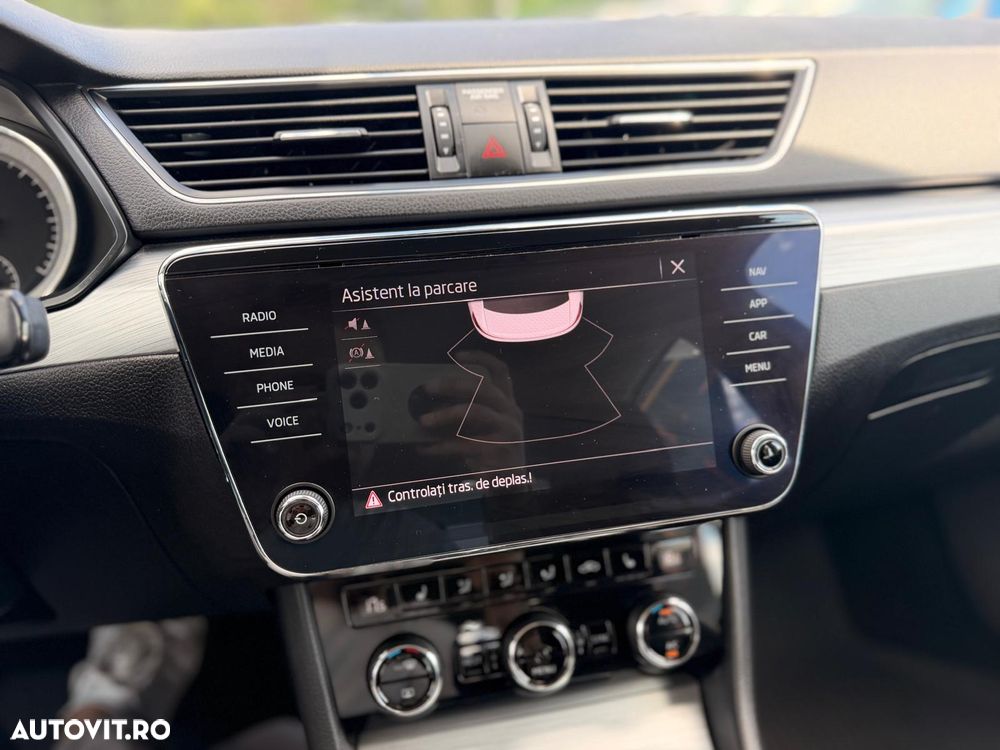 Skoda Superb 2.0 TDI DSG Style - 22