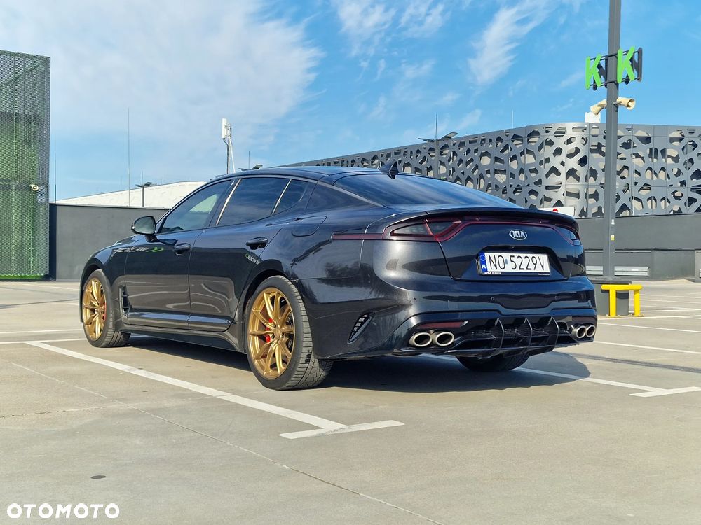 Kia Stinger 3.3 T-GDI V6 GT AWD - 4