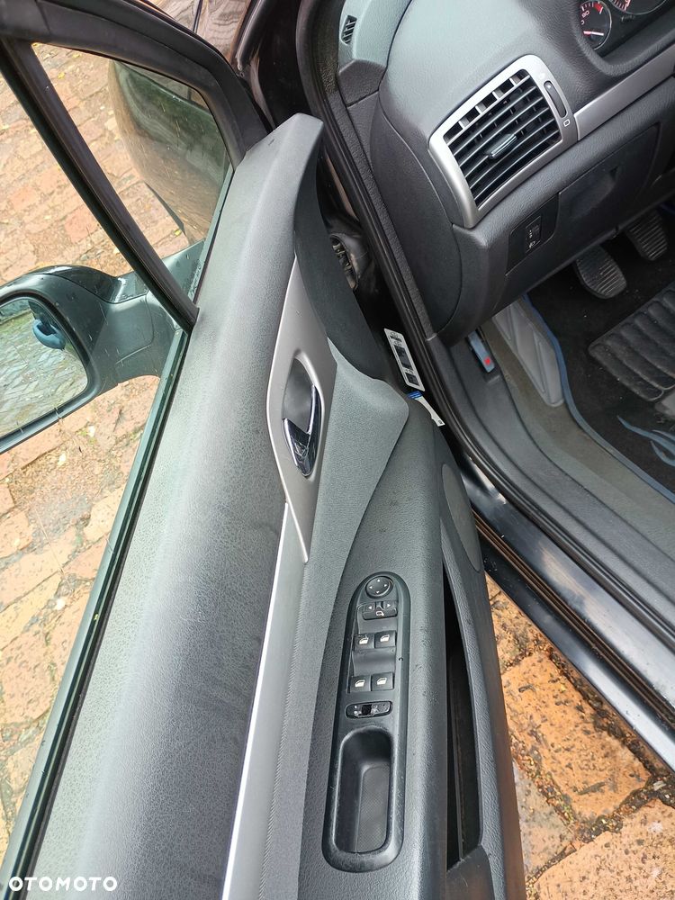 Peugeot 407 - 6