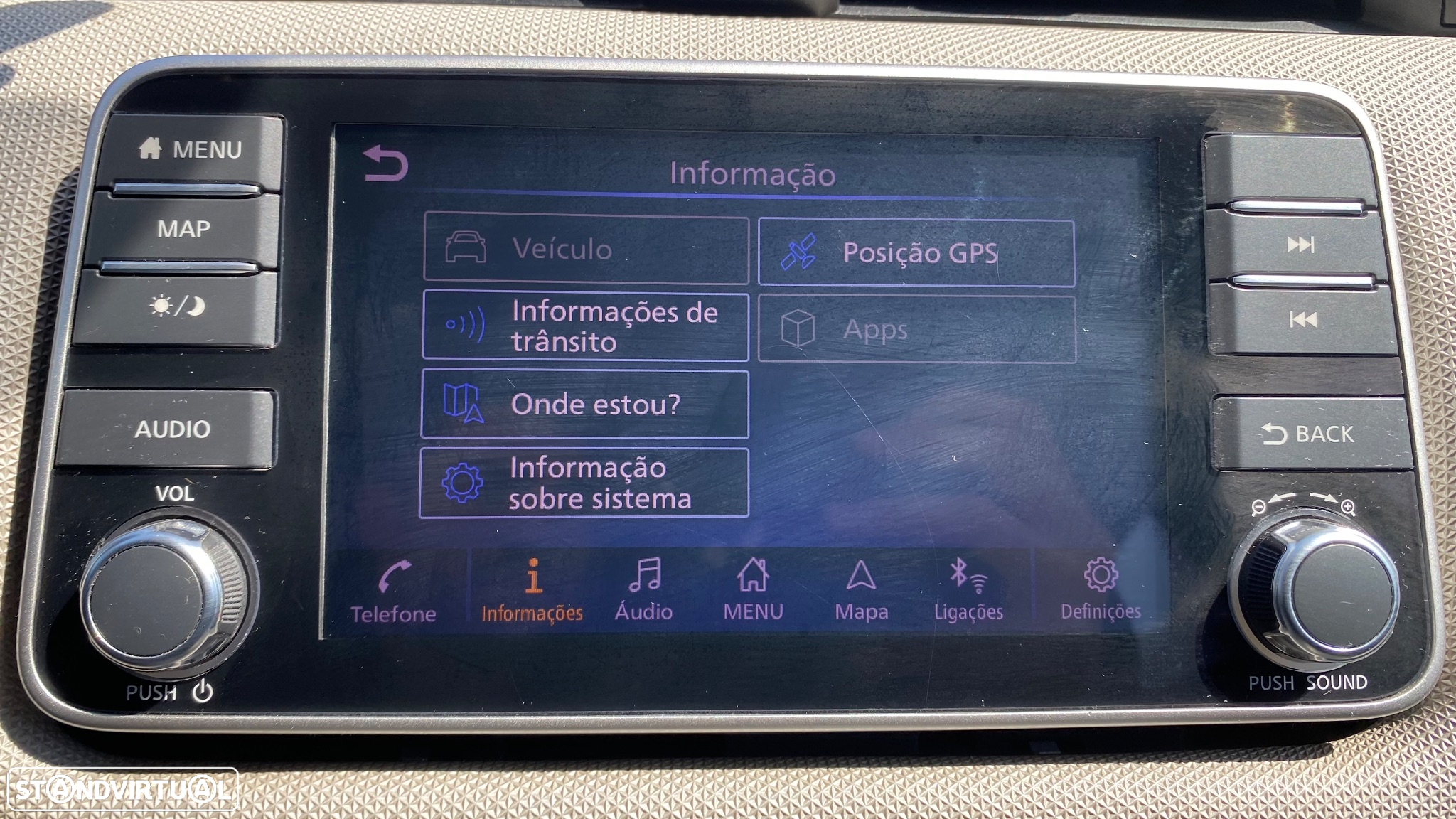 Nissan Micra 0.9 IG-T N-Connecta Urban S/S - 39