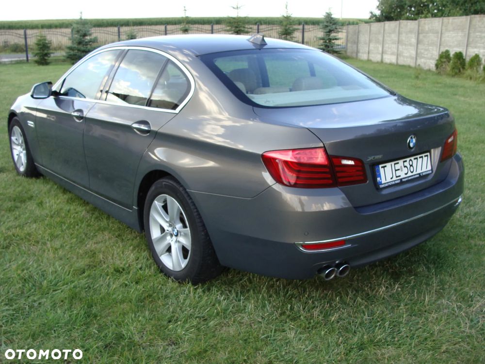 BMW Seria 5 530d xDrive Luxury Line - 3