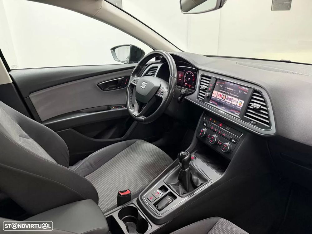 SEAT Leon 1.6 TDI Style S/S — fotografia 23