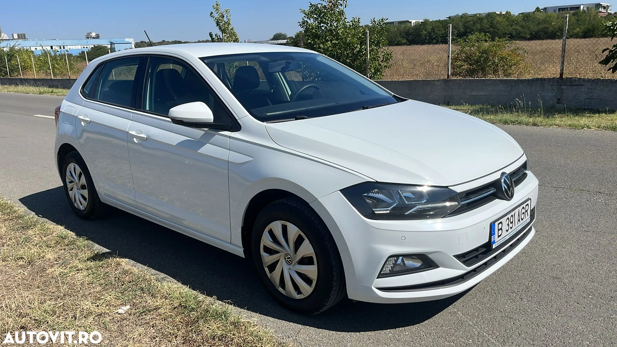 Volkswagen Polo 1.0 TSI Comfortline - 3