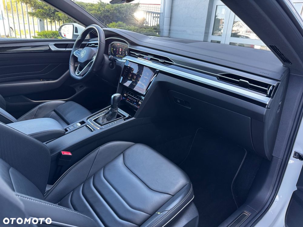 Volkswagen Arteon 2.0 TDI SCR DSG R-Line - 16