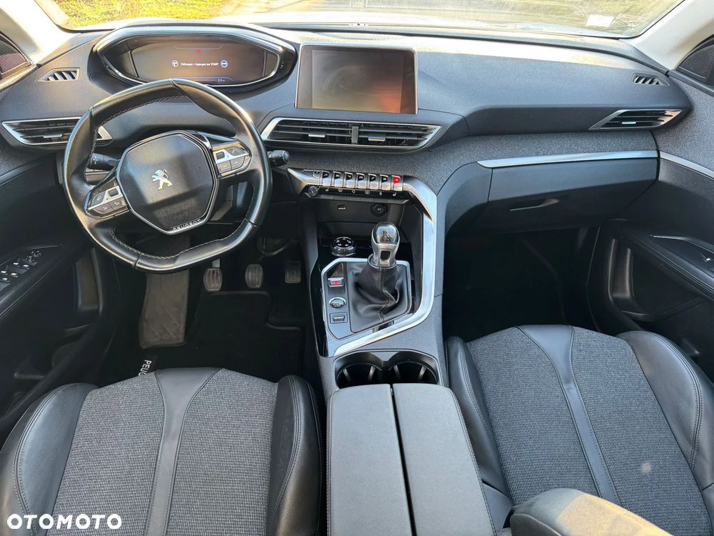 Peugeot 3008 - 22