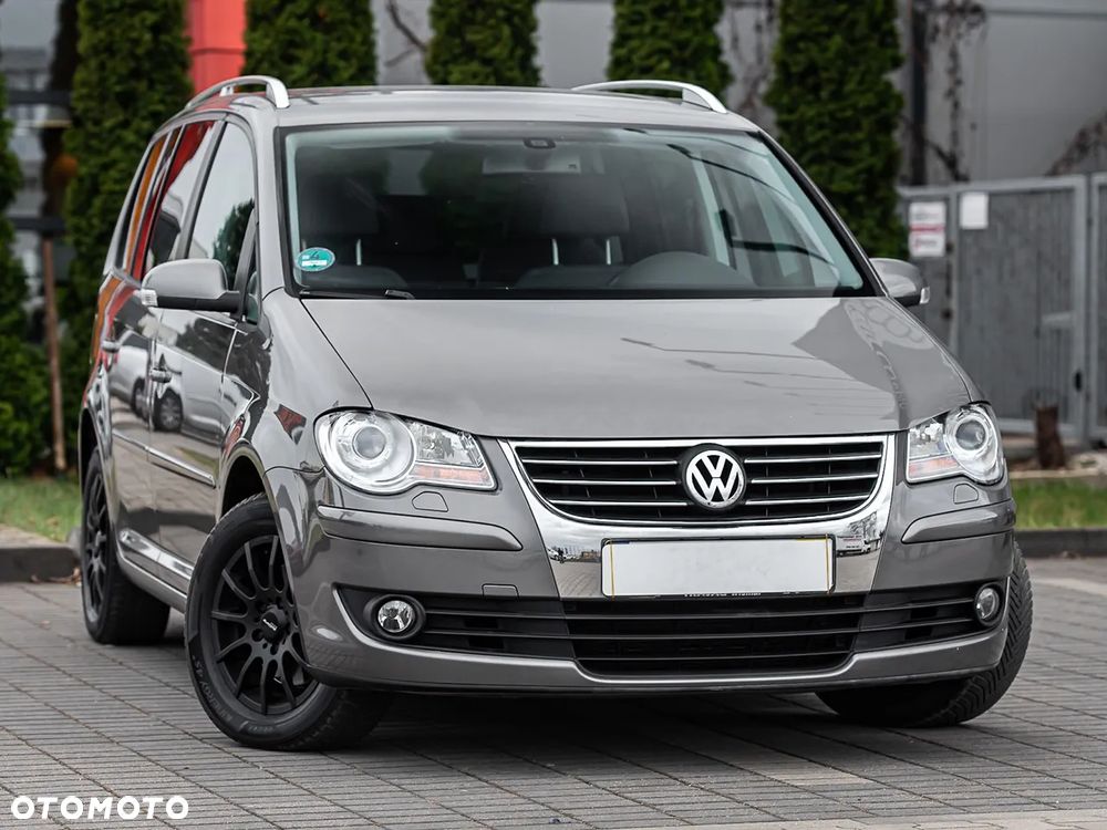 Volkswagen Touran - 2