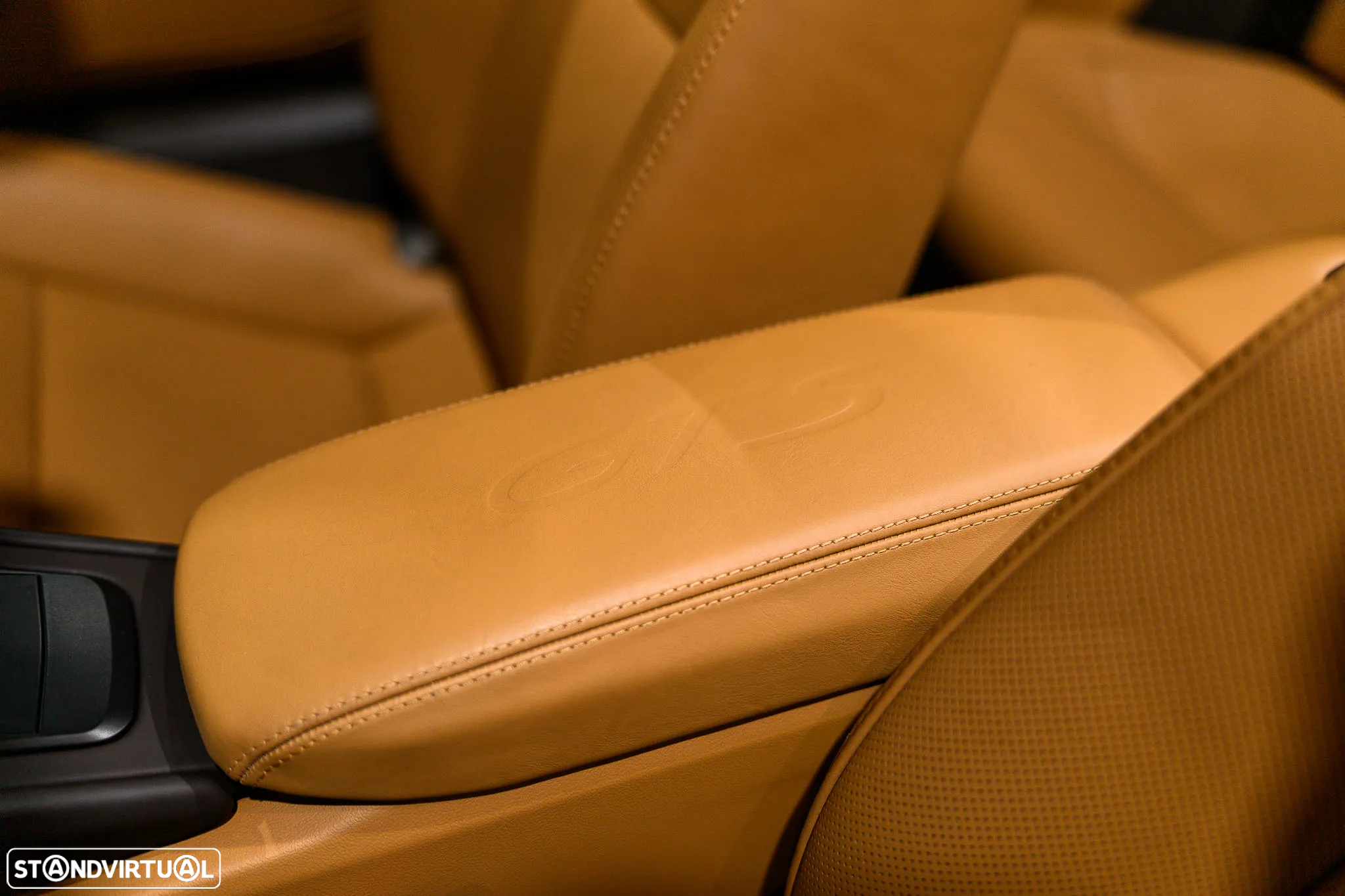 Porsche 911 (991) Carrera 4 GTS Cabriolet PDK - 38