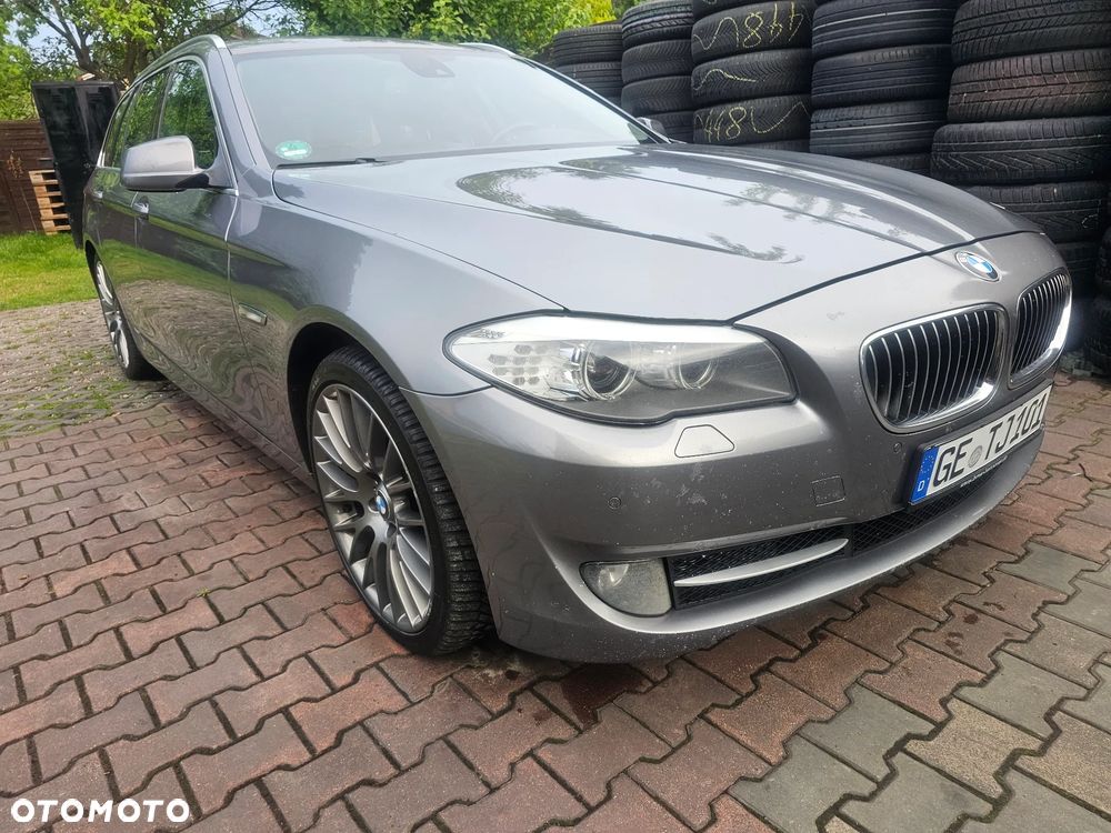 BMW Seria 5 530d xDrive Sport-Aut Modern Line - 2