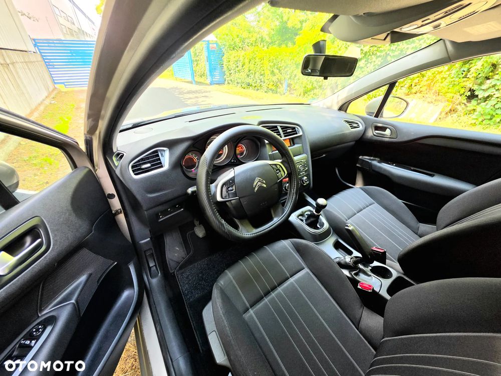 Citroën C4 VTi 95 Attraction - 9