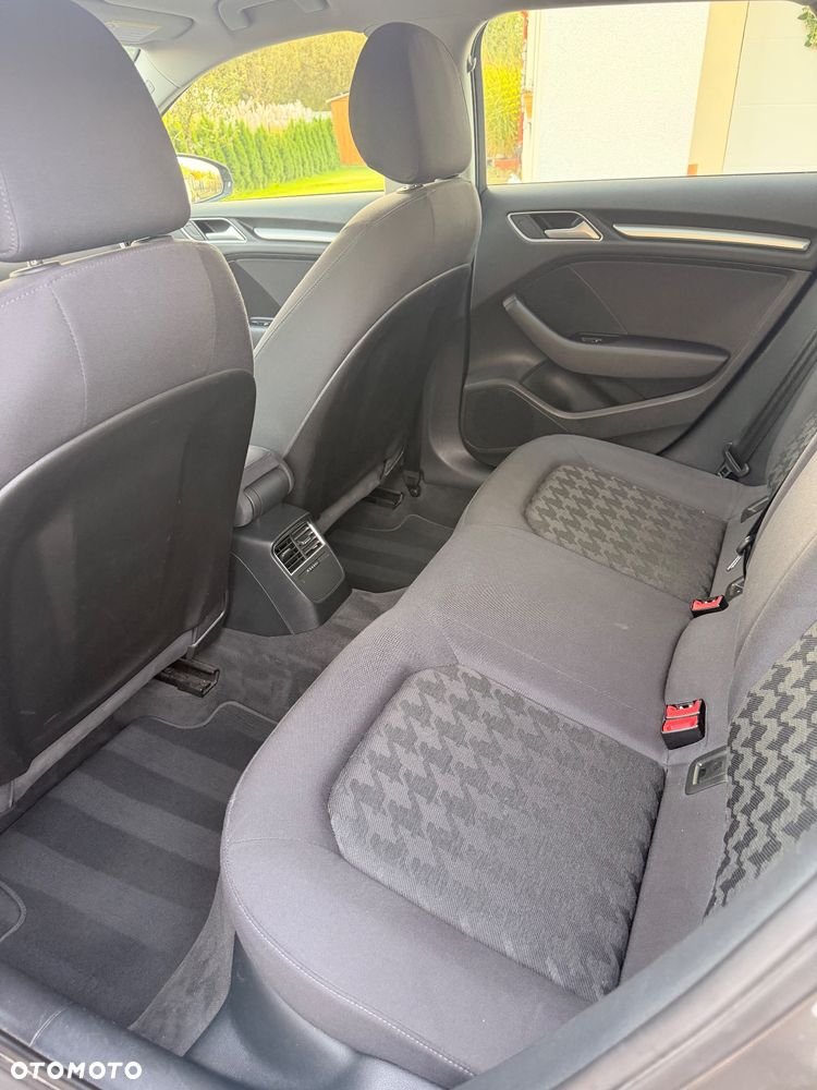 Audi A3 Sportback - 15