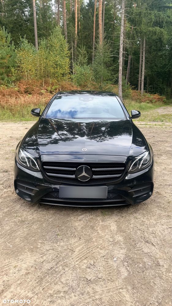 Mercedes-Benz Klasa E 220 d 4-Matic 9G-TRONIC - 12