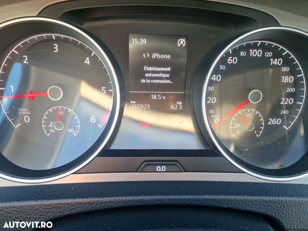 Volkswagen Golf 1.6 TDI BlueMotion Technology Comfortline - 13
