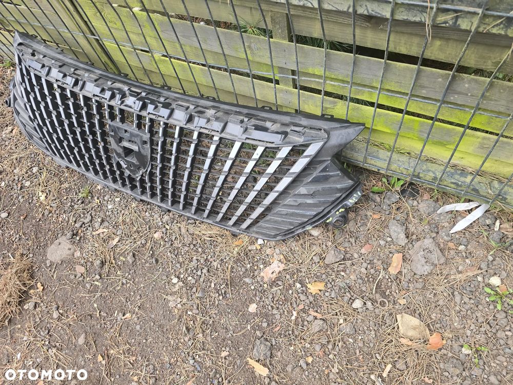 Peugeot 2008 II grill atrapa oryginał - 3