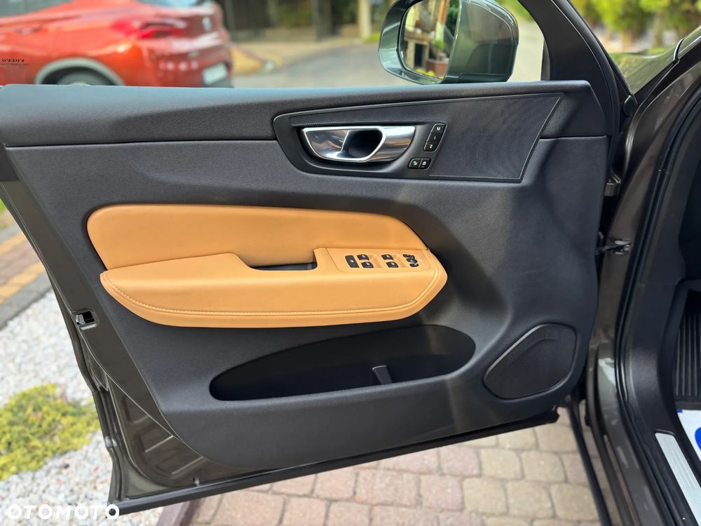 Volvo XC 60 B4 D AWD Geartronic Inscription - 22