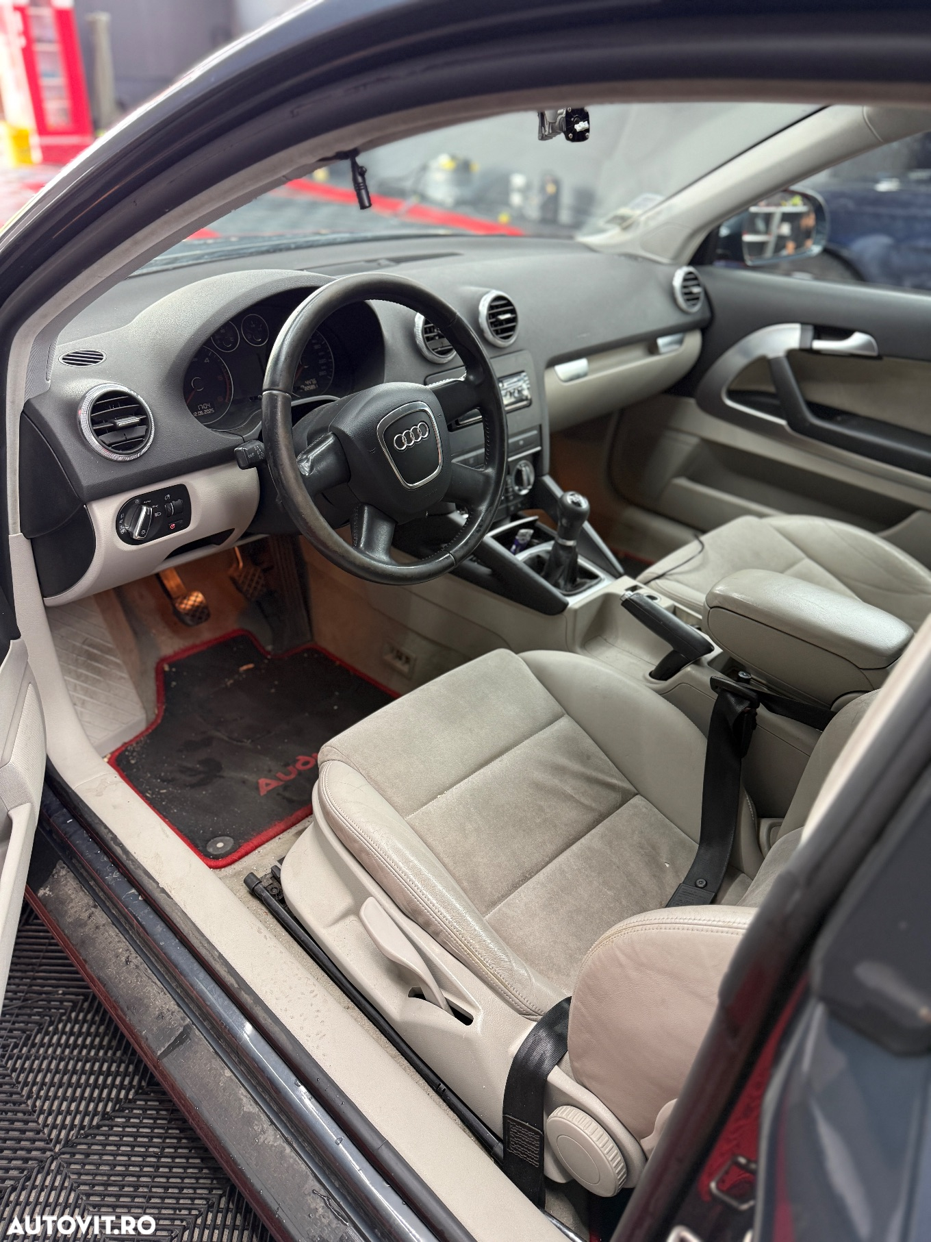 Audi A3 1.9 TDI Attraction - 4