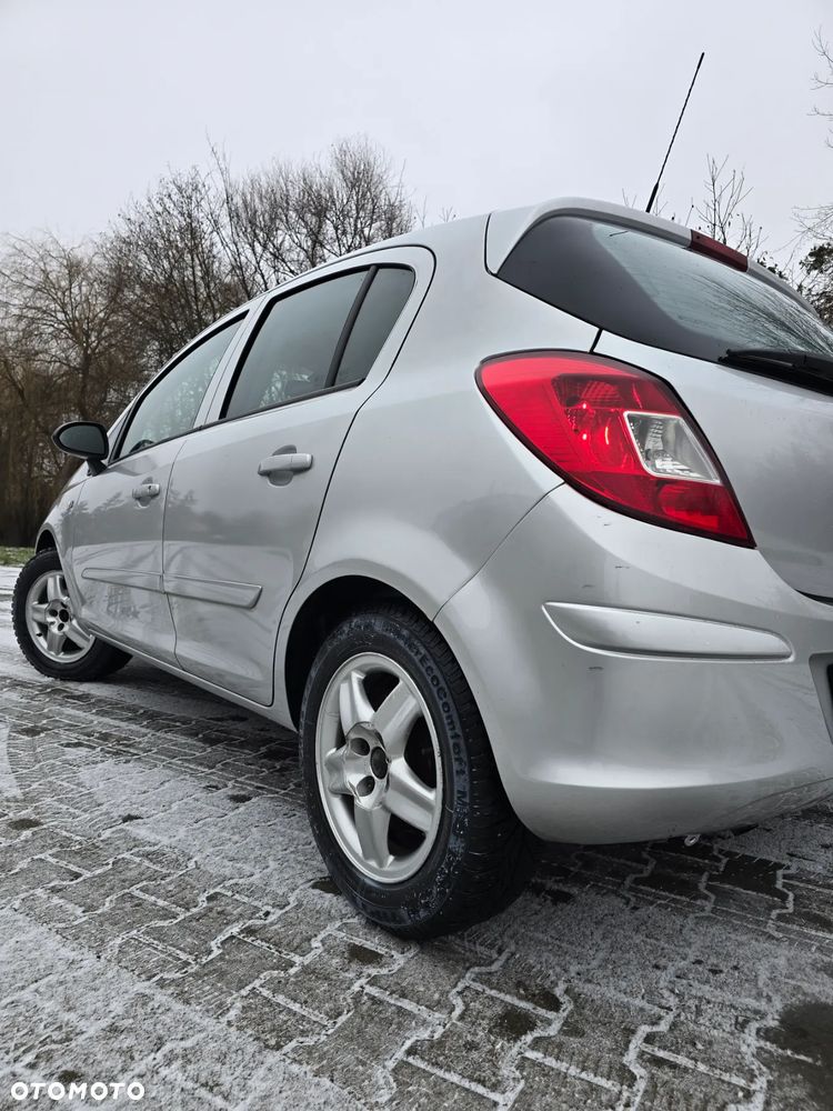 Opel Corsa 1.3 CDTI - 11