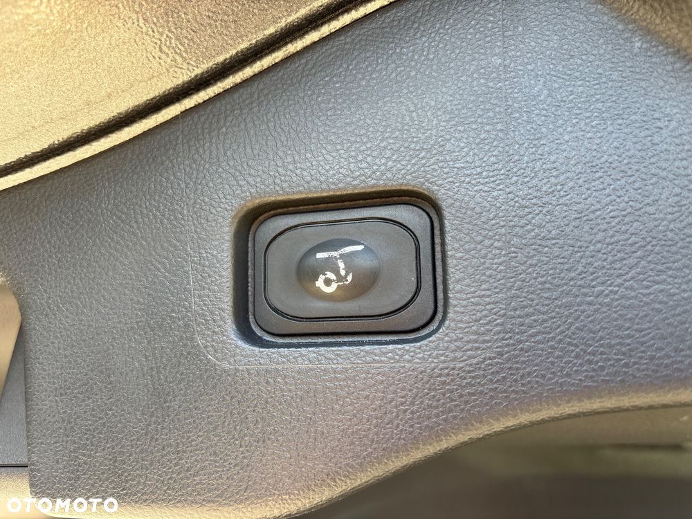Ford Mondeo - 25