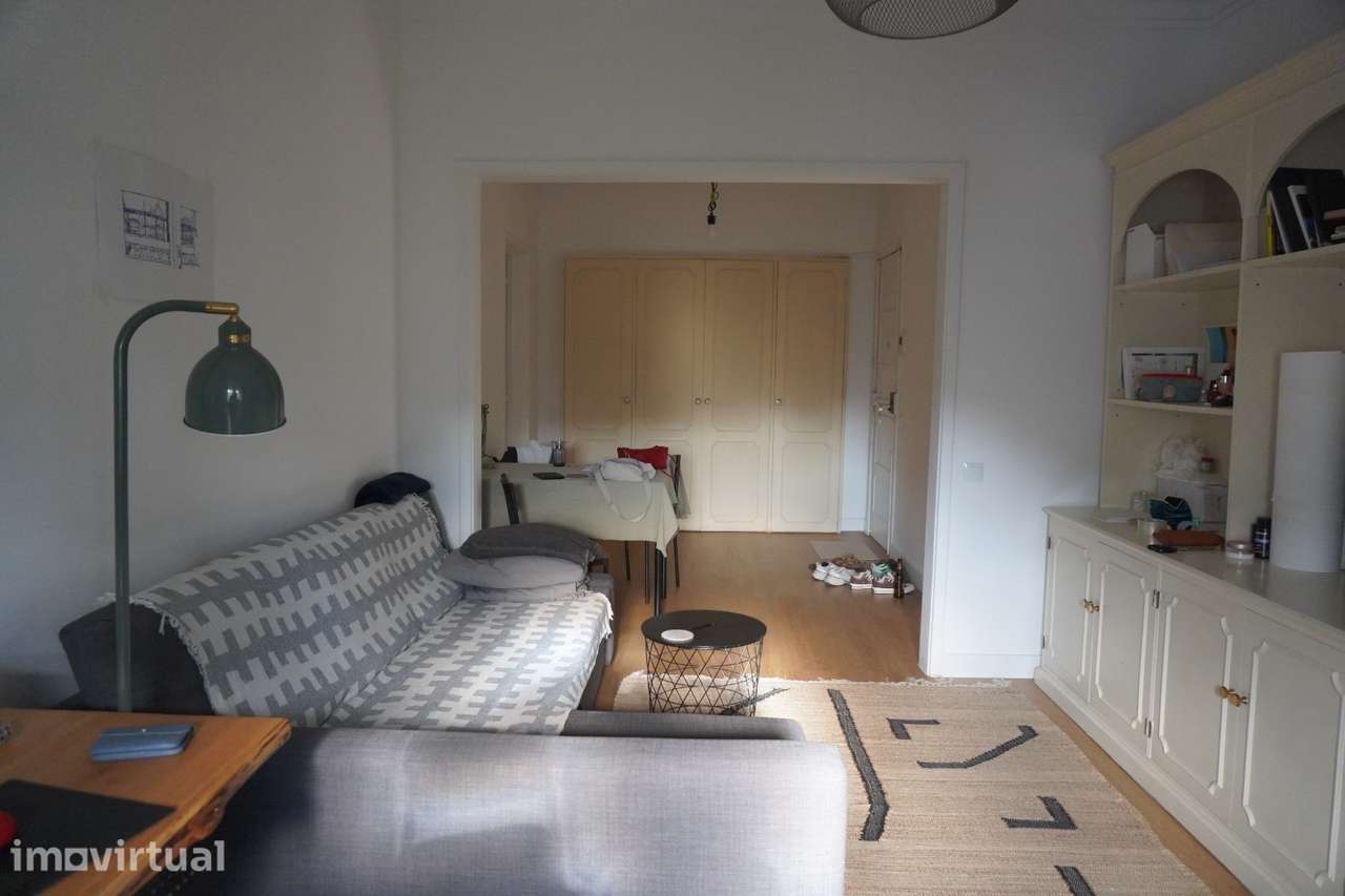 Arrendamento de apartamento T1 - Gulbenkian - Praça Espanha - Grande imagem: 2/10