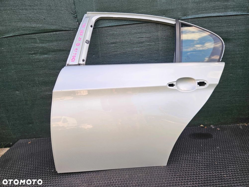 Drzwi Tyl Tylne Lewe Prawe Poszycie Szyba Srebrne 354 Titansilber BMW 3 E90 sedan Oryginal Lakier 2009r - 3