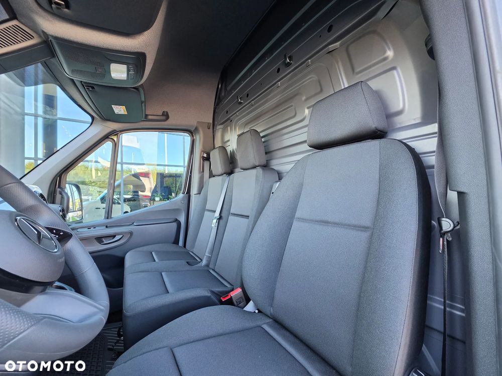 Mercedes-Benz Sprinter 317 CDI Furgon PRO długi 4325 mm L3H2 - 17