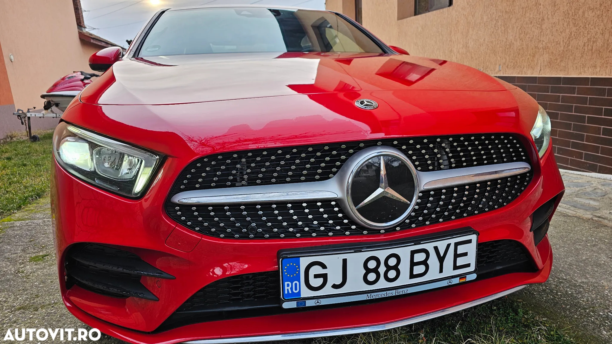 Mercedes-Benz A 220 4Matic 7G-DCT AMG Line - 4