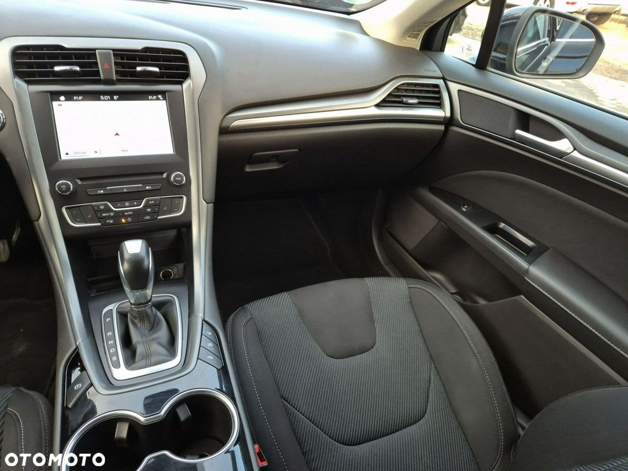 Ford Mondeo - 26