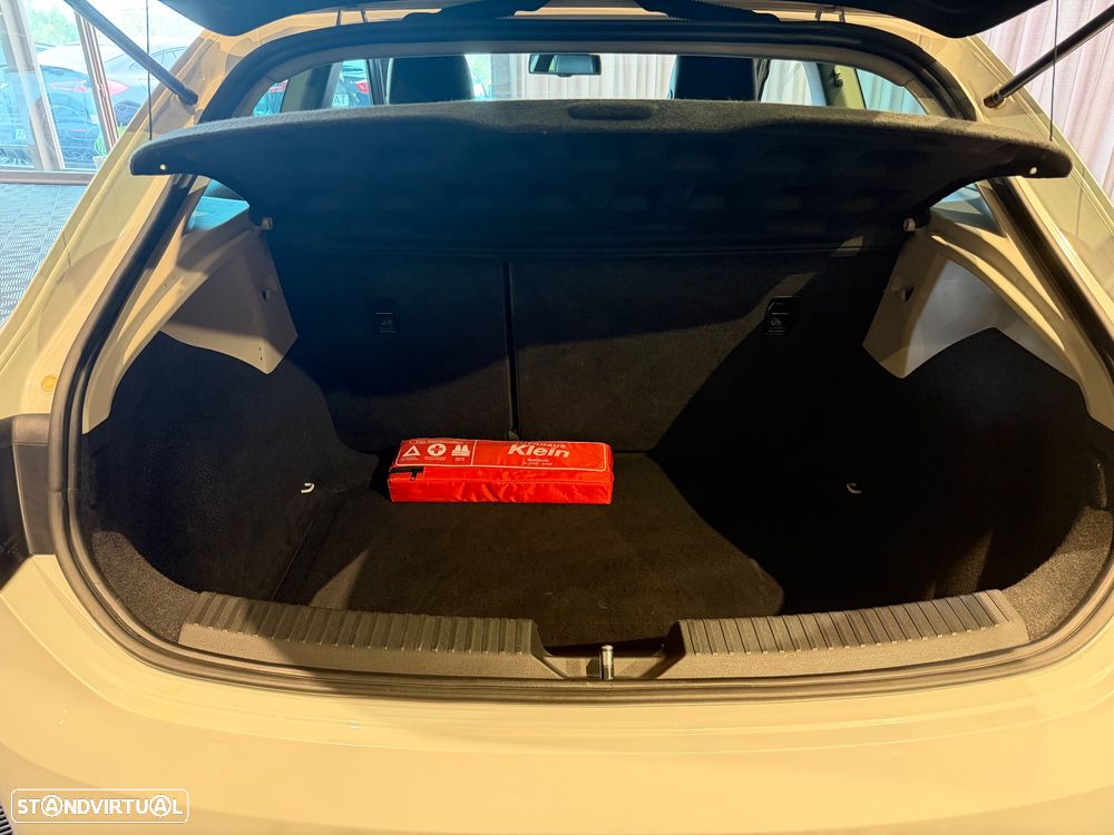 SEAT Leon SC 2.0 TDI DPF S&S DSG FR - 28