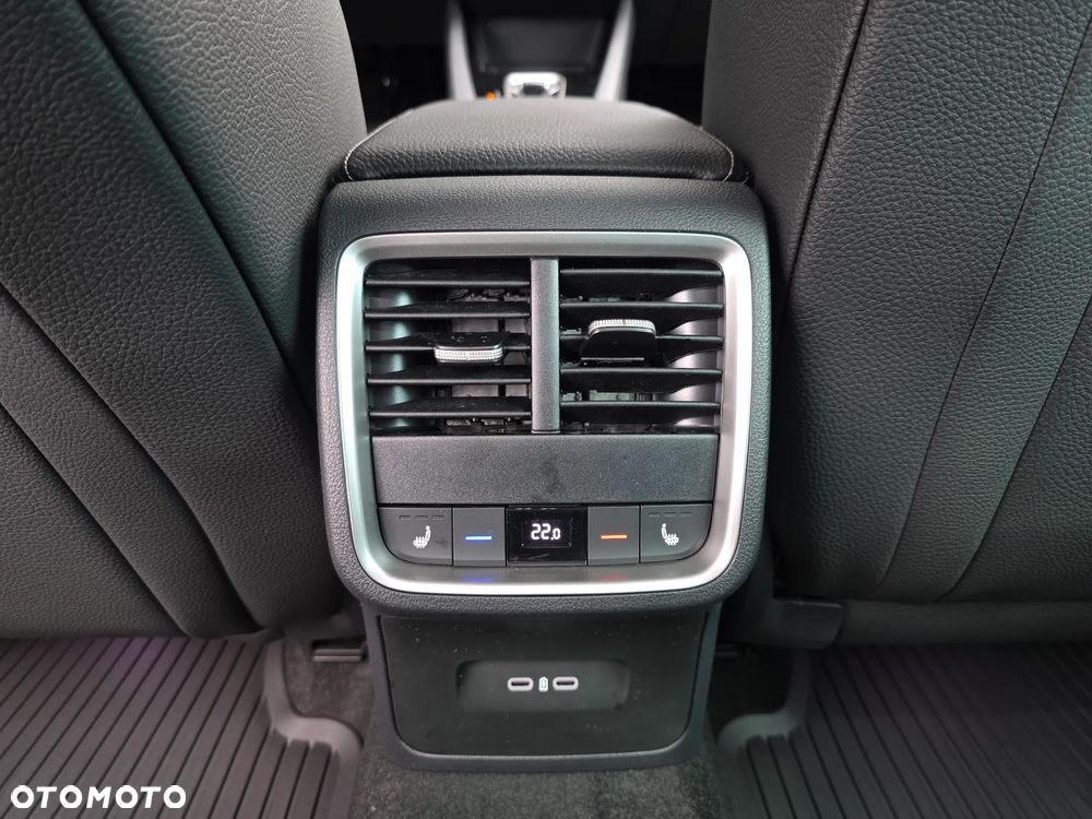 Skoda Octavia 1.5 TSI mHEV Drive Selection DSG - 10