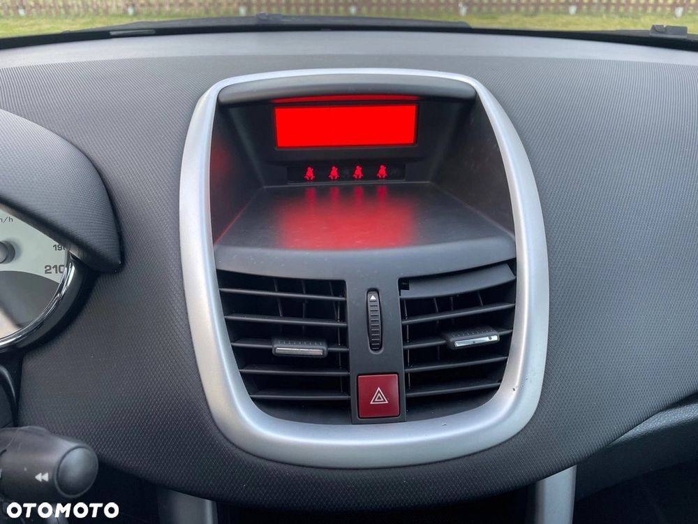 Peugeot 207 95 VTi Premium - 27