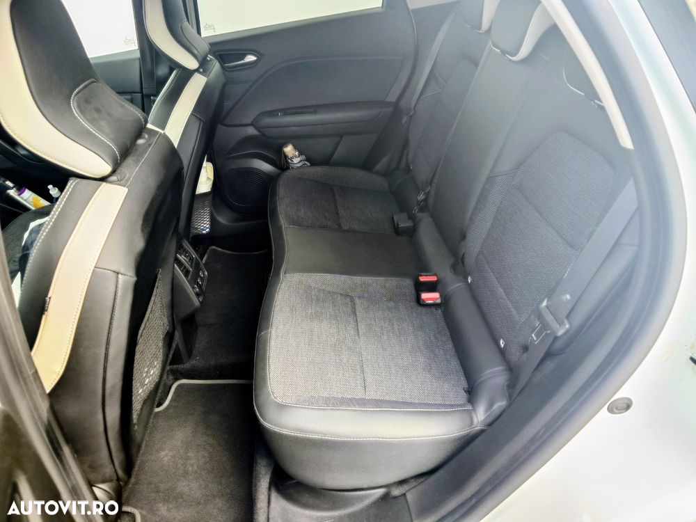 Renault Captur 140 EDC MHEV Techno - 13