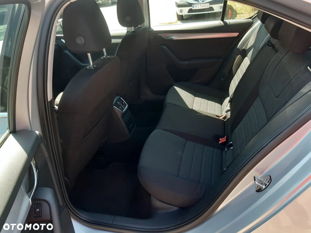 Skoda Octavia 1.4 TSI Elegance - 16