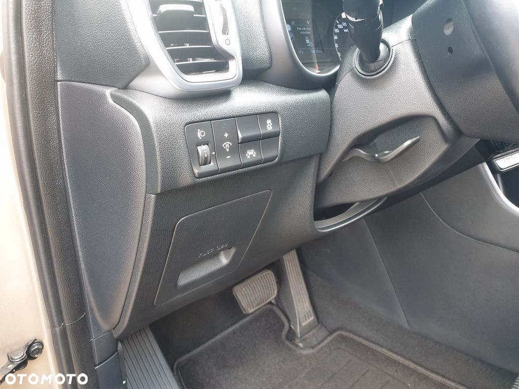 Kia Sportage 1.7 CRDI Business Line 2WD DCT - 19