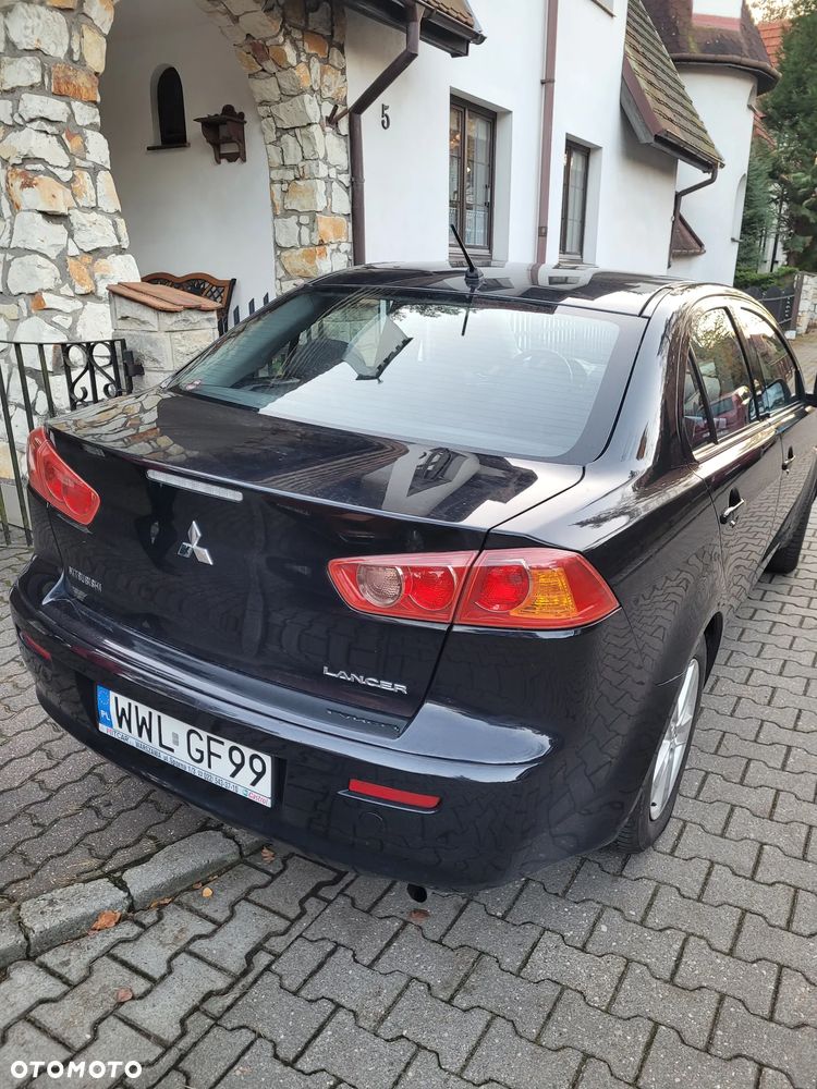 Mitsubishi Lancer 1.5 Invite - 2