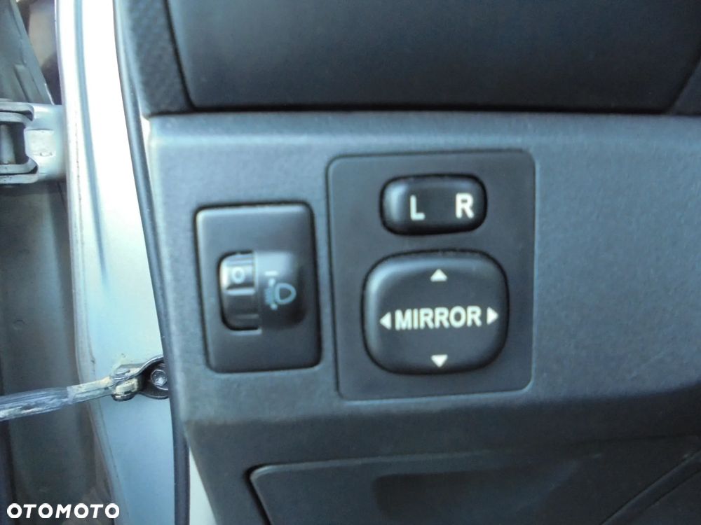 Toyota Yaris 1.3 VVT-i Travel - 14