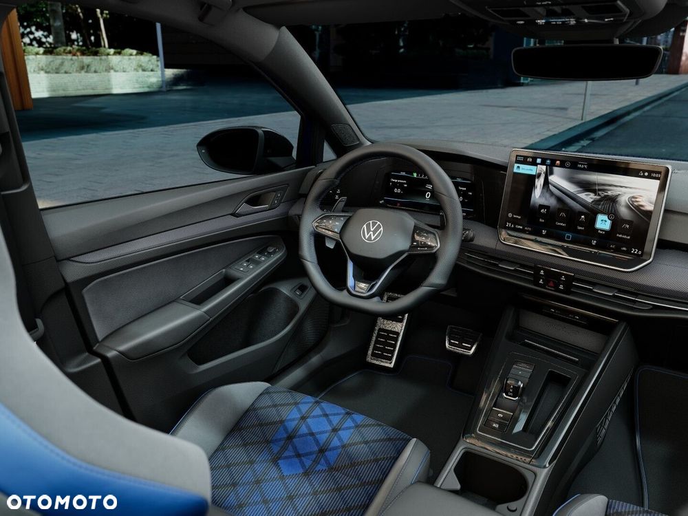 Volkswagen Golf - 10