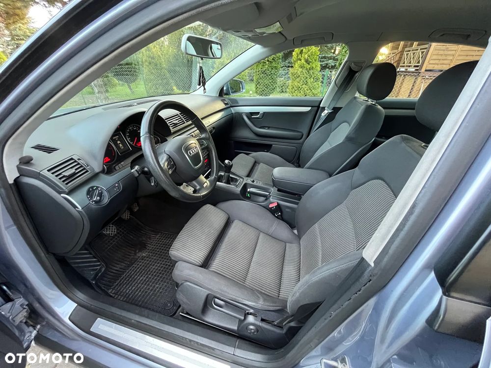 Audi A4 Limousine 1.8 T quattro - 12