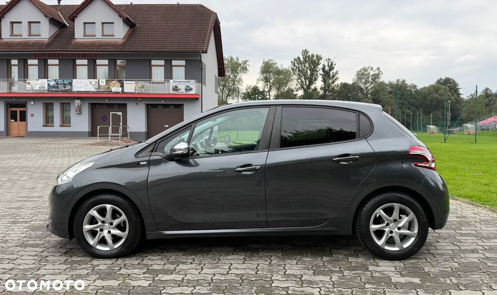 Peugeot 208 1.2 VTi Style - 6