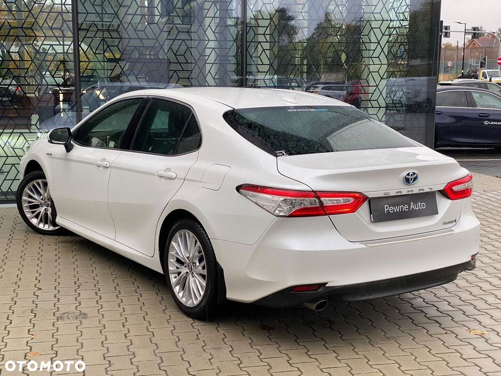 Toyota Camry 2.5 Hybrid Executive CVT - 11